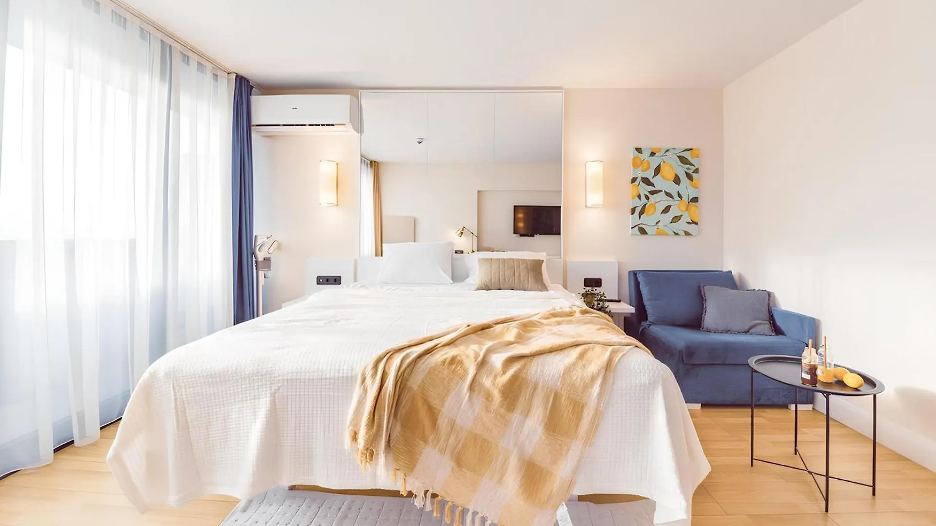King Suite Panorama Central Hotel Batumi