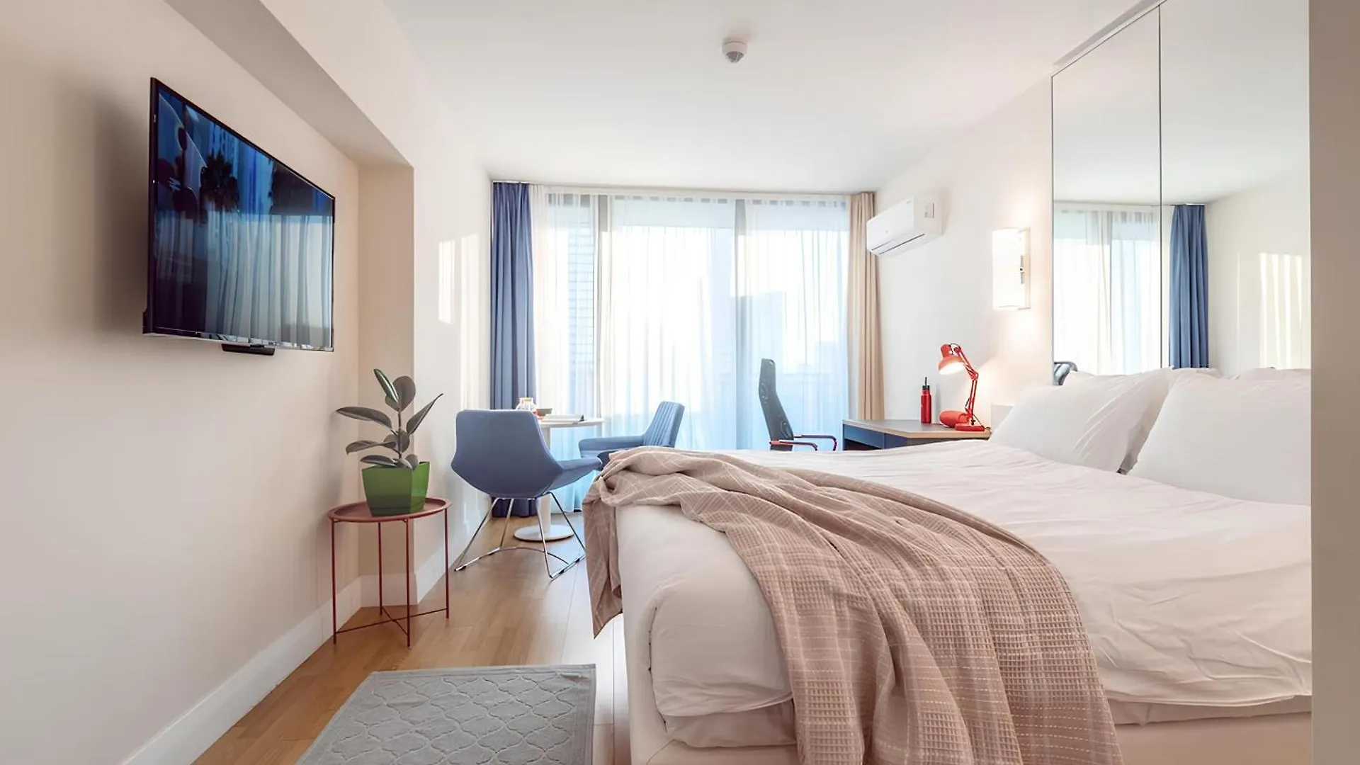King Suite Panorama Central Hotel Batumi