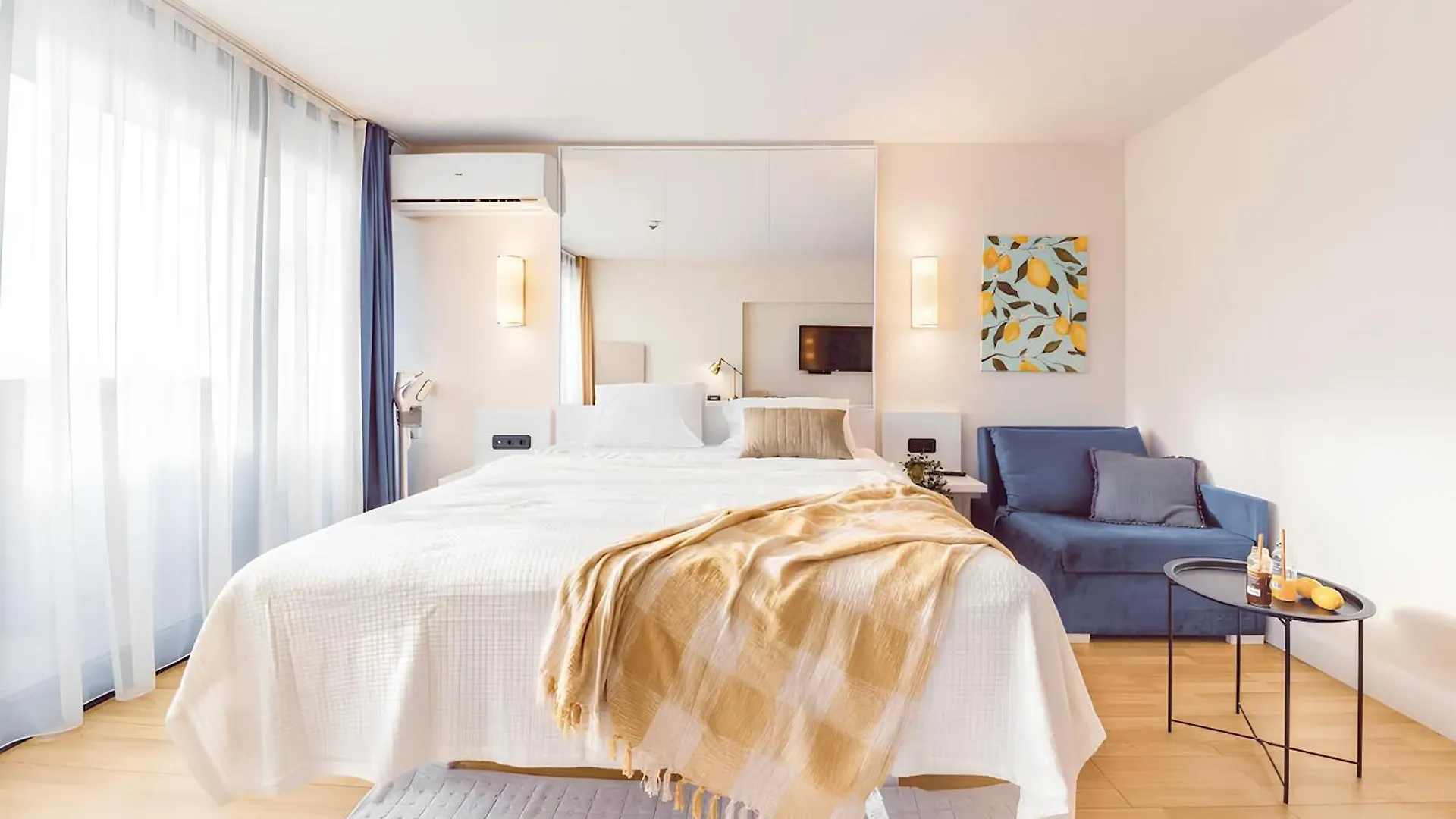 King Suite Panorama Central Hotel Batumi
