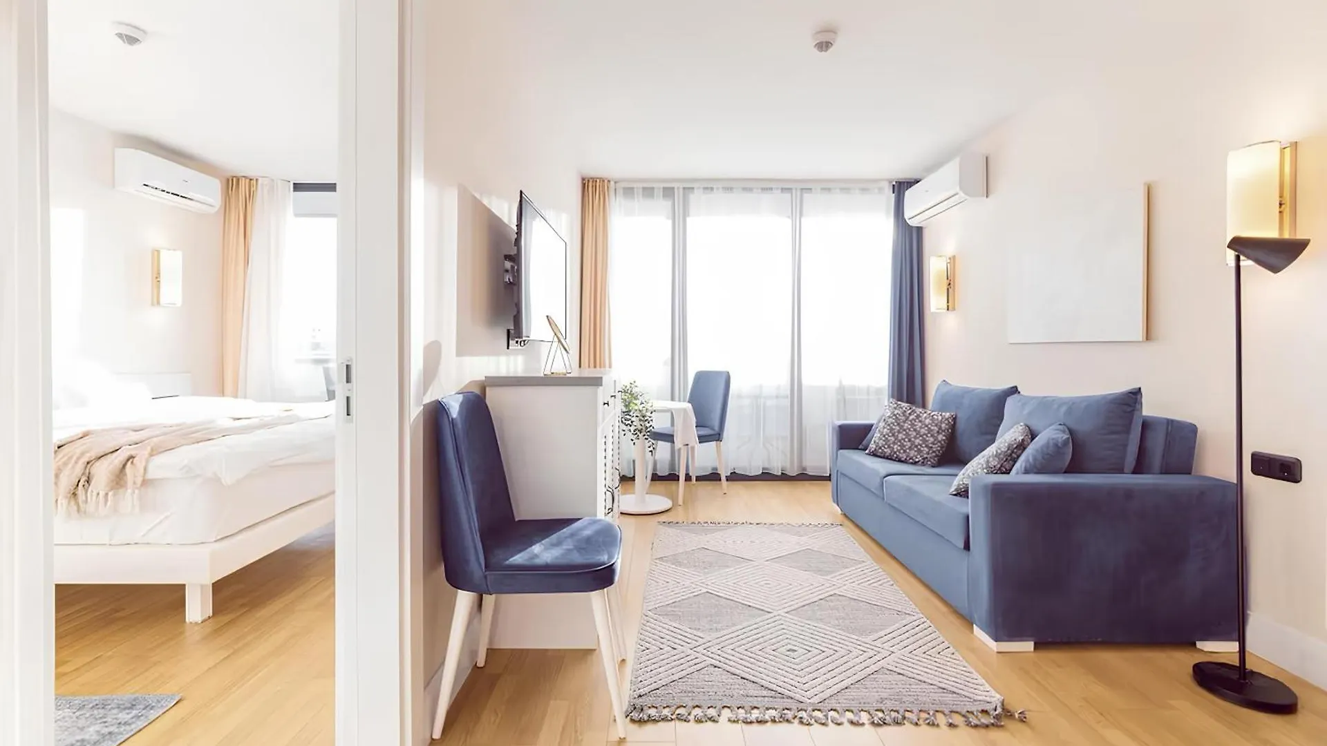 King Suite Panorama Central Hotel Batumi